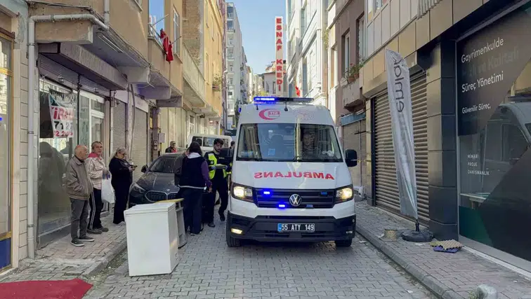 Samsun'da sokak ortasında hesaplaşma: 32 yaşındaki genç bacaklarından vuruldu
