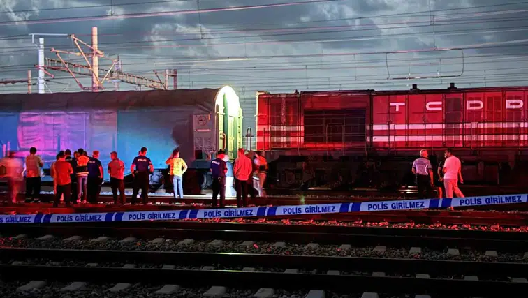 Edirne'de vagon üzerinde elektrik akımına kapılan işçi yaşamını yitirdi