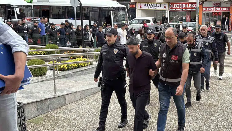 Güvenli ödeme yalanıyla 55 ilde vurgun yapan şebeke çökertildi
