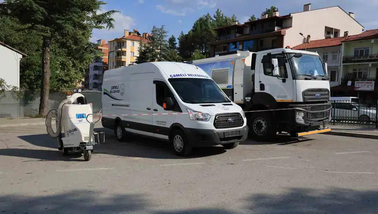 Çameli Belediyesi hizmet kapasitesini yeni araçlarla iki koldan büyüttü