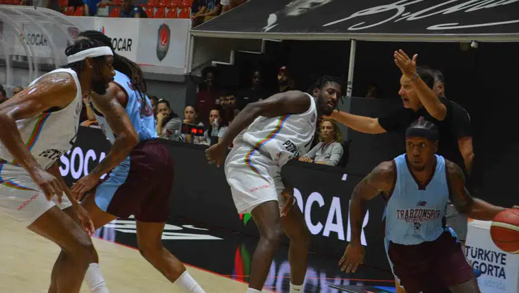 Aliağa Petkimspor Ege Cup'ta Trabzonspor'a Geçit Vermedi