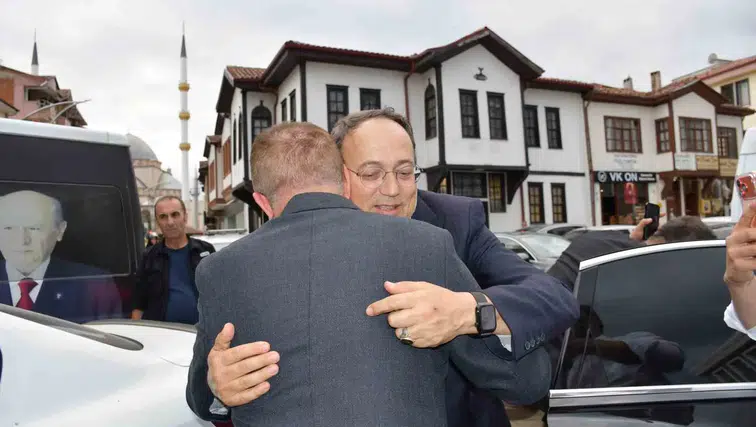 MHP Samsun teşkilatında nöbet değişimi: Vezirköprü’de yeni dönem başladı