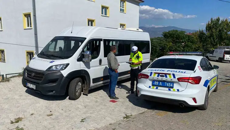 Bozdoğan'da okul önlerinde güvenlik mesaisi başladı