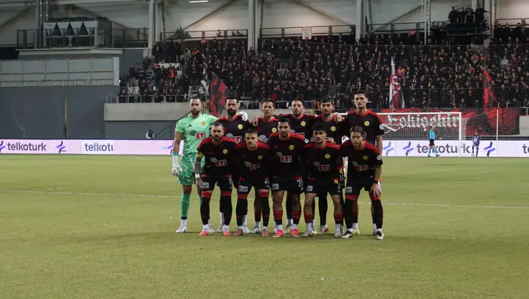 Şimşek İzmir’de Fırtına Gibi Esti: 1-4