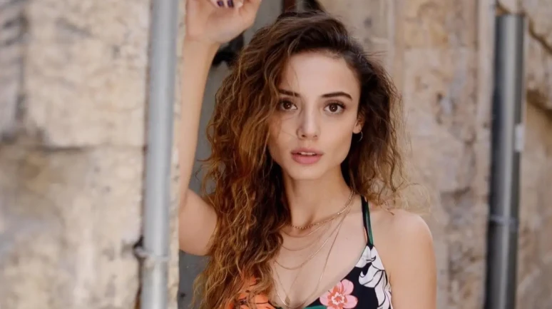 Lucas Torreira ile Aşk İddiası! Rabia Soytürk Kimdir, Kaç Yaşında?