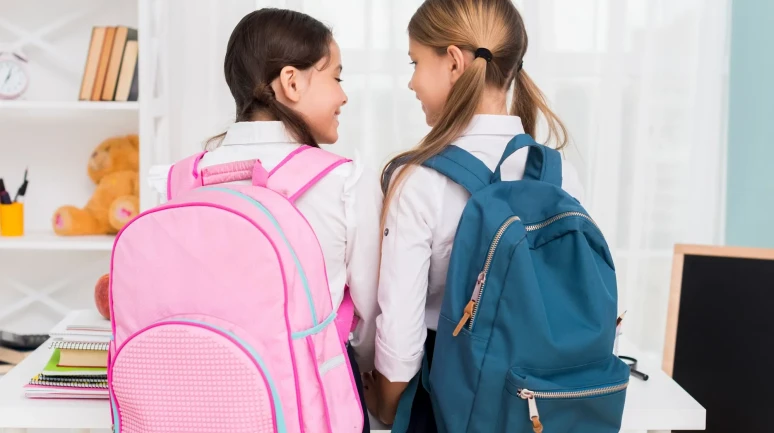 Okula Dönüş: Kız Çocukları İçin Renkli ve Ergonomik Çanta Önerileri