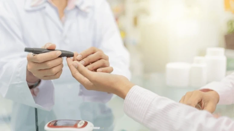 Sık İdrara Çıkıyor ve Aşırı Susuzluk Hissediyor musunuz? Diyabet Belirtilerini Göz Ardı Etmeyin