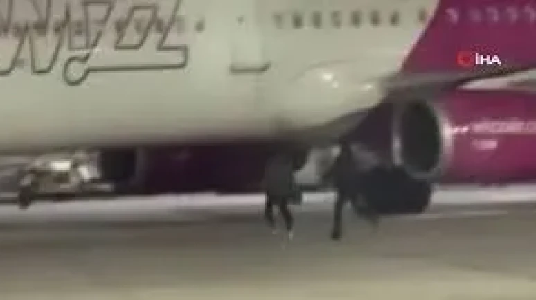 Uçağa Yetişmek İçin Camı Kırıp Piste Daldılar