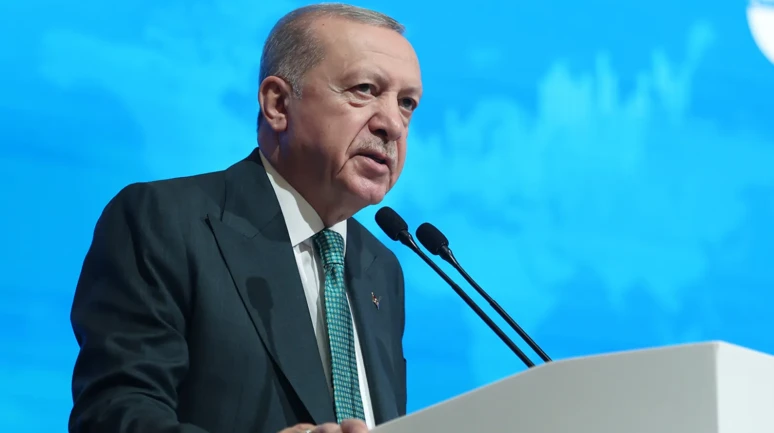 Cumhurbaşkanı Erdoğan’dan Doktorlara Övgü: "Türkiye Yüzyılının Sancaktarı Olacaklar"