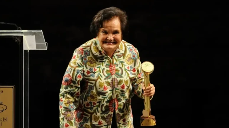 Süheyla Altmışdört Kimdir? İşte sanatçının hayatı ve Türk müziğine katkıları