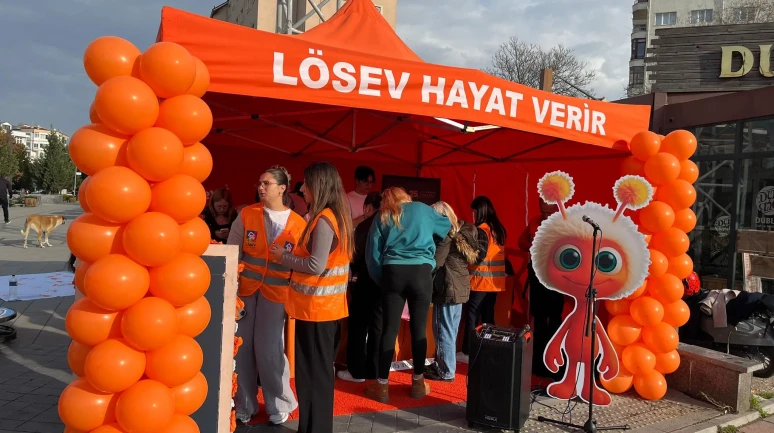 LÖSEV’in Umut Hareketi Eskişehir’de Gönülleri Isıttı