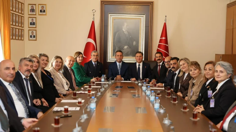 CHP Eskişehir heyetinden Ankara’da yoğun mesai: Özgür Özel ile kapsamlı değerlendirme