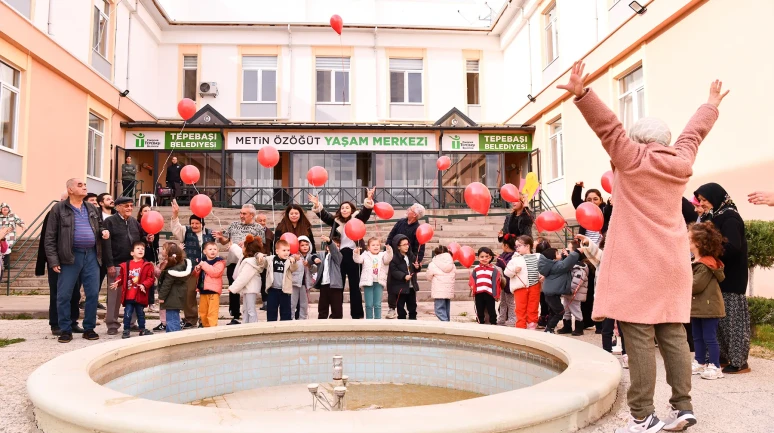 Miniklerden Çocuk Hakları Günü mesajı: “Haklarımız gökyüzü kadar özgür!”