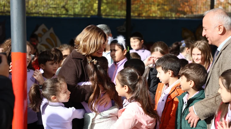 Başkan Ünlüce, Mezun Olduğu Ülkü İlkokulu’nda Öğretmenler Günü’nü Kutladı