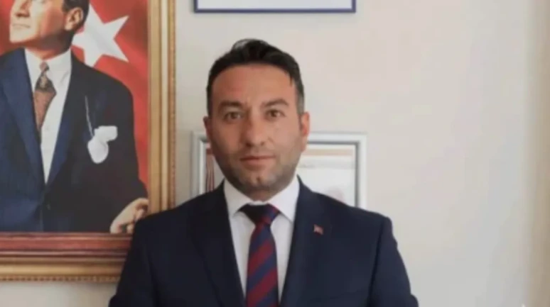 Yenilik Partisi İl Başkanı Ortatepe: “Papa’nın Saygı Duruşu, İstismar Edilen Dini Söylemlerin Çöküşüdür”