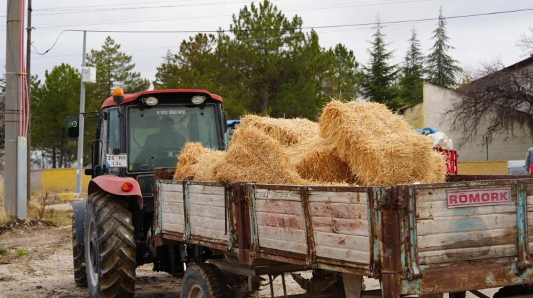 Belediyenin Kuru Tarım Ürünleri Üreticiyle Buluştu