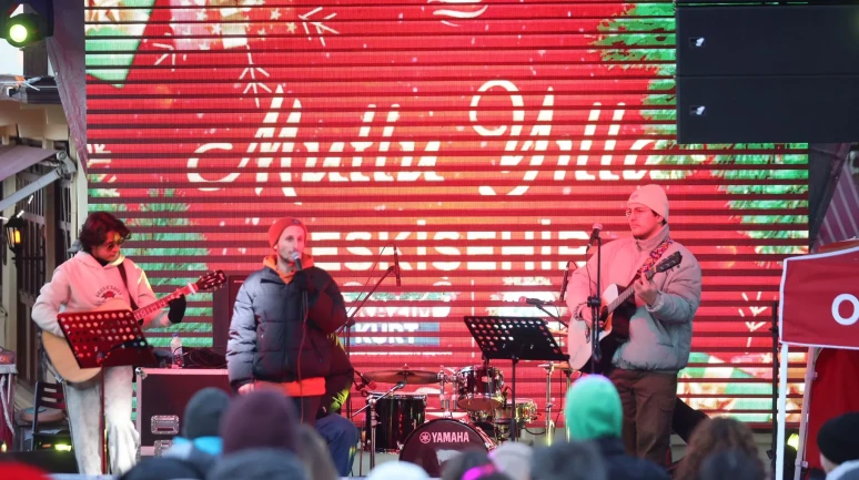 Odunpazarı’nda Yeni Yıl Pazarı Hafta Sonu Akınına Uğradı