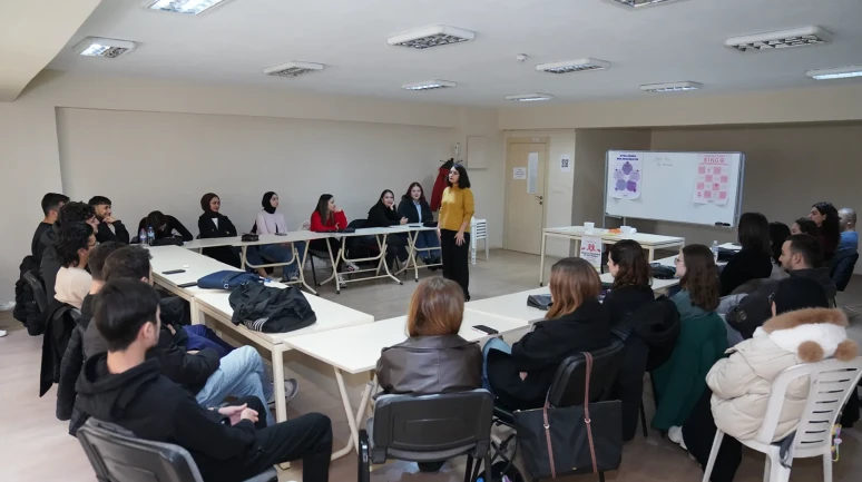 Tepebaşı Belediyesi Gençlik Merkezleri'nde Bilinçli Atölye Çalışmaları Sürüyor