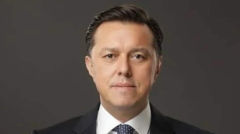 Hatipoğlu’ndan Özgür Özel’in Mezar Ziyaretine Yönelik Eleştiri