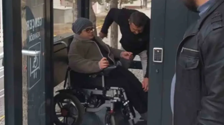 Engelli Öğrencinin Okul Hayali Gerçek Oldu: Vali Yiğitbaşı Asansör Talimatı Verdi