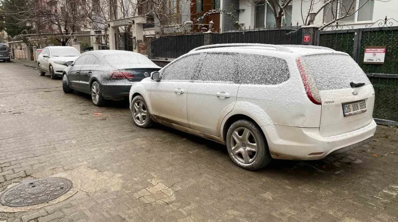 Eskişehir’de Kış Yüzünü Gösterdi