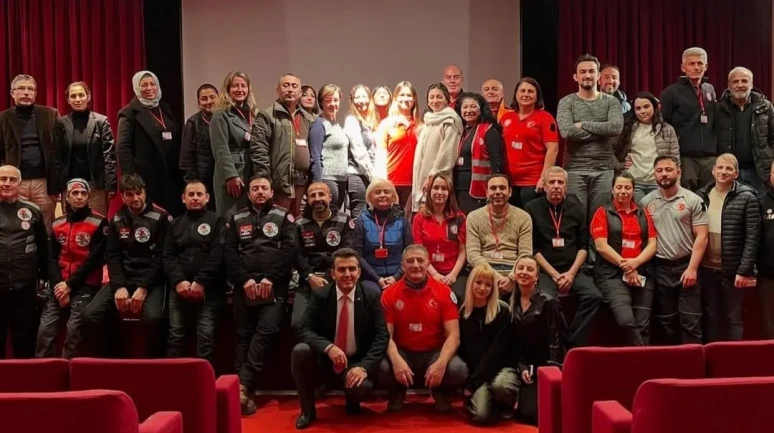 ESDAK 3'ÜNCÜ YILINDA GÜVEN TAZELEDİ