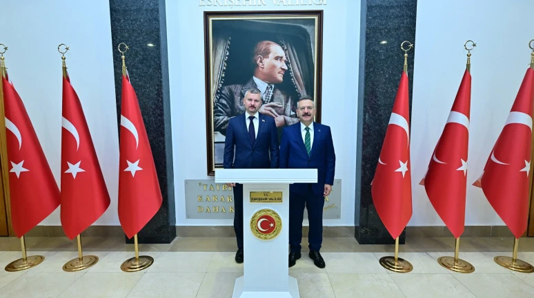 Belarus Büyükelçisi Glaz, Eskişehir Valisi Aksoy’u Ziyaret Etti