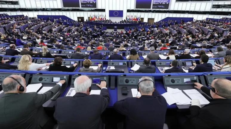 AB Üye Ülkeleri Göçte Sert Önlemler Üzerinde Anlaştı