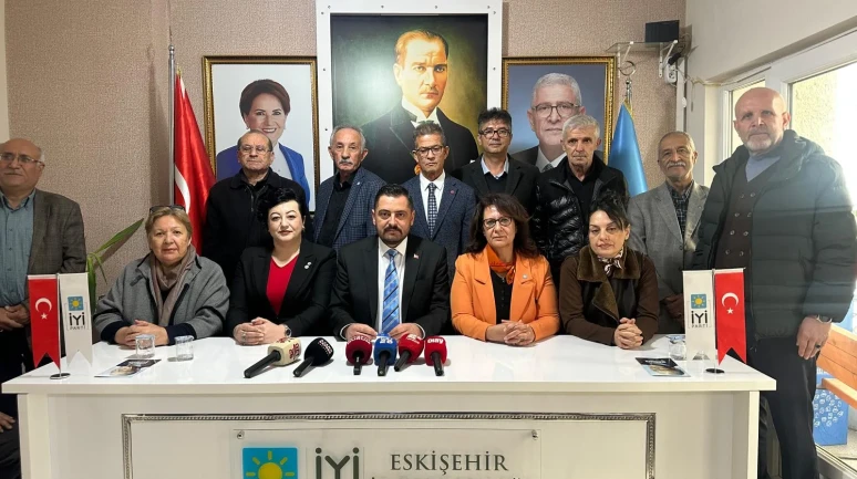 Ulucan uyardı: “Engelli aileler yalnız bırakılıyor, Seyitgazi çamur içinde”