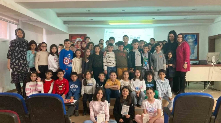 Afyonkarahisar’da Eğitime ve Kalplere Dokunan Bibliyoterapi Projesi