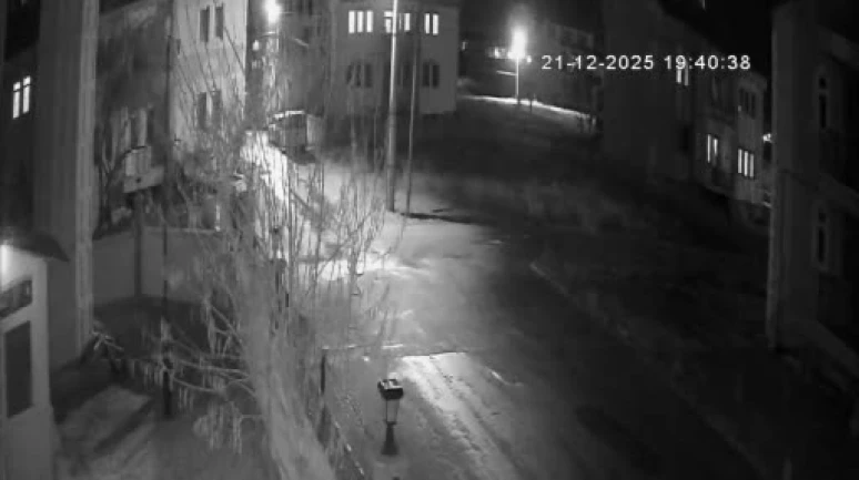 Hırsızlık Yaptığı Evde Kendini Yaraladı, Hastanede Yakalandı