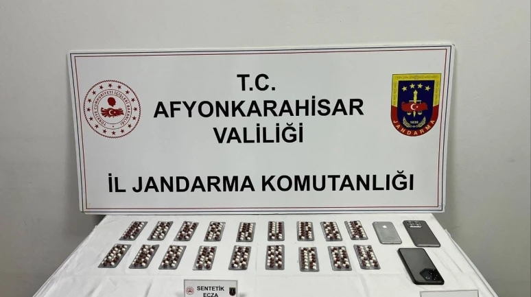 Jandarmadan uyuşturucu operasyonu: 3 gözaltı