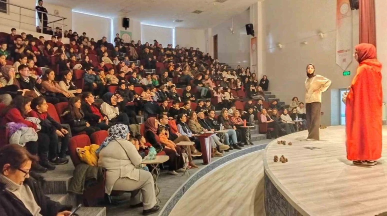 43 Adım Projesi Kapsamında “Ormanın Şifresi” Sahnelendi