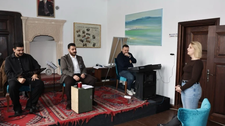 Kütahya’da ’Türk Halk Müziği Yetenek Sınavı’ Düzenlendi