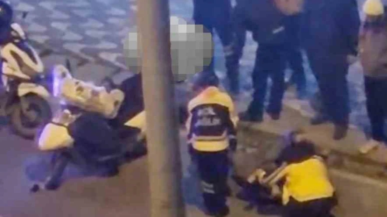 Eskişehir’de Motosikletli Kurye Kaza Yaptı