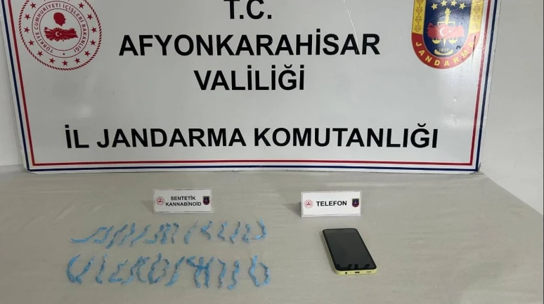 Yasaklı madde ile yakalanan şahıs tutuklandı