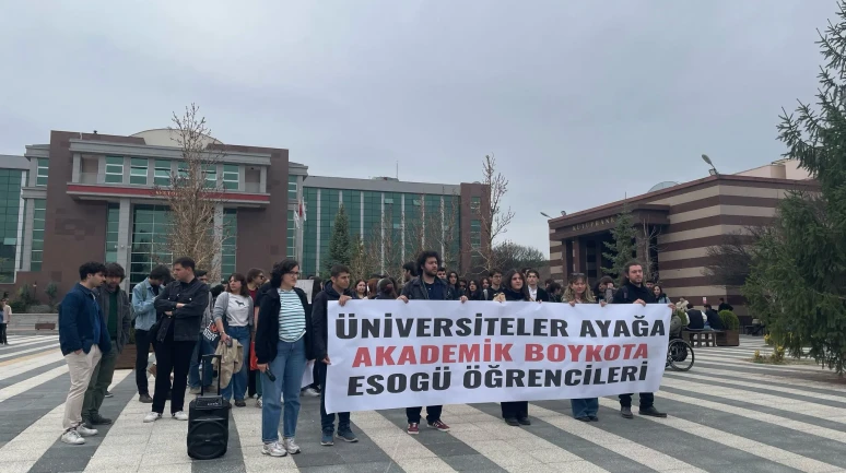Eskişehir Osmangazi Üniversitesi'nde eylem ve destek yürüyüşü
