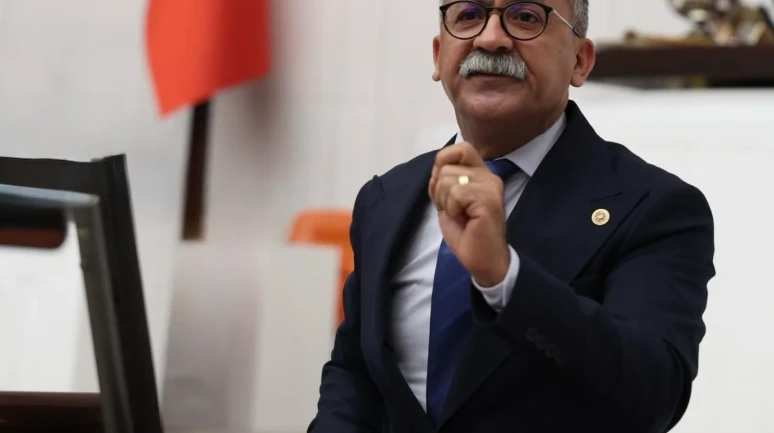 CHP’li Arslan’dan Anadolu Üniversitesi’nde Fakülte Kapatılmasına Sert Tepki