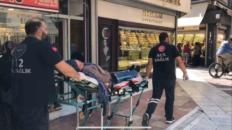 Eskişehir’de Baygınlık Geçiren Kadın Hastaneye Kaldırıldı