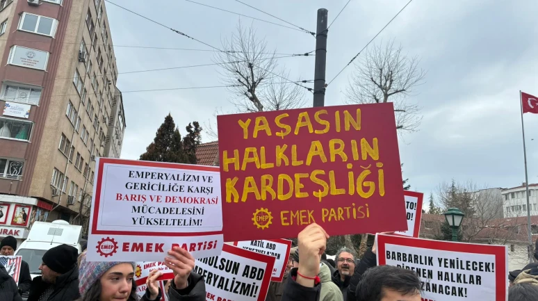 Eskişehir’de Venezuela Yürüyüşü: “Emperyalizm Yenilecek”