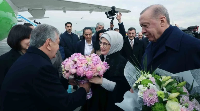 Cumhurbaşkanı Erdoğan, Özbekistan Cumhurbaşkanı Mirziyoyev’i Resmi Törenle Karşıladı