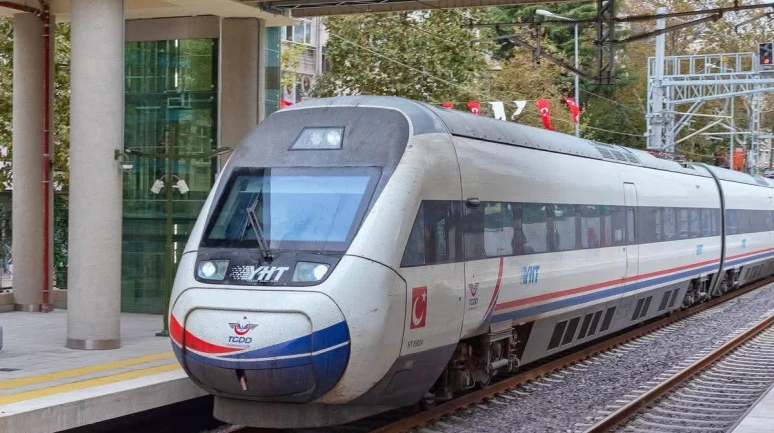 Yüksek Hızlı Tren Biletlerine Büyük Zam! İstanbul-Ankara-Eskişehir Bilet Fiyatı Ne Kadar Oldu?