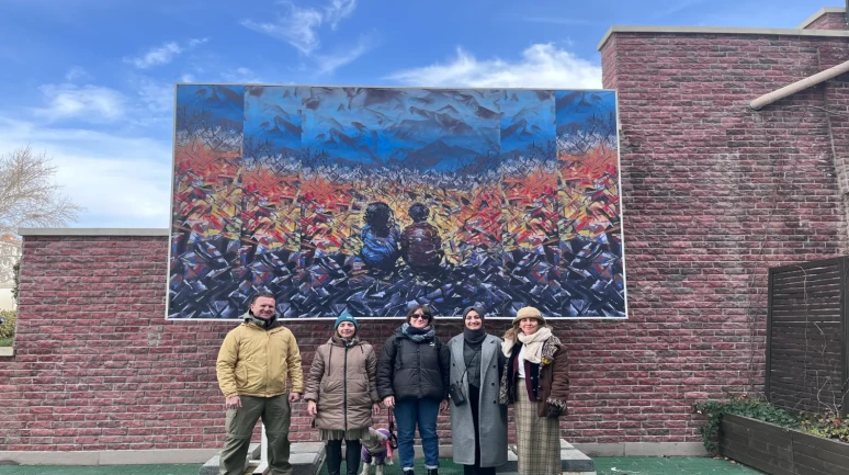 “Savaşın Çocukları” eseri Avlu Sanat’ta sanatseverlerle buluştu