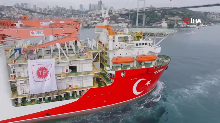 Bakan Bayraktar Açıkladı: Türkiye Kendi Enerjisini Kendi Gemisiyle Arıyor