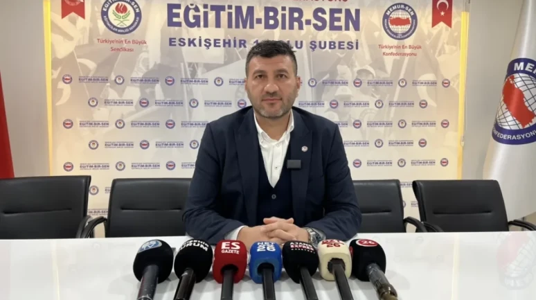 Memur-Sen’den 81 İlde Eş Zamanlı Tepki: “Ücrette Dengesizlik, Gelirde Adaletsizlik Bitsin”