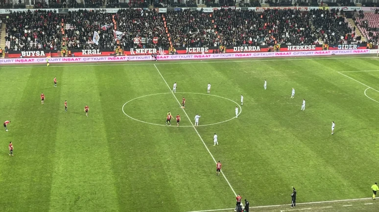 Fethi Heper Stadyumu’nda Gol Yağmuru Sürüyor