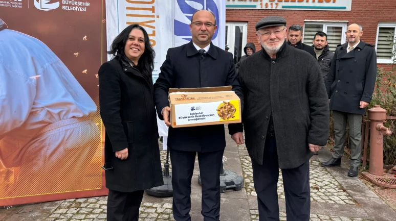 Seyitgazi’de Arıcılara Fondan Arı Yemi Desteği