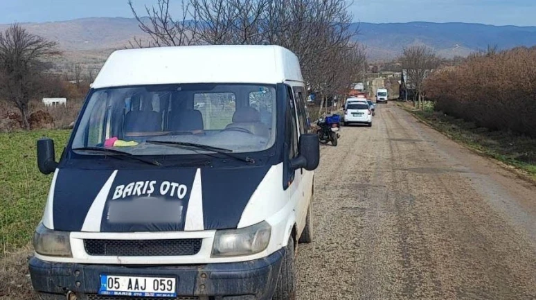 Bilecik’te Motosiklet İle Minibüs Çarpıştı: 2 Yaralı