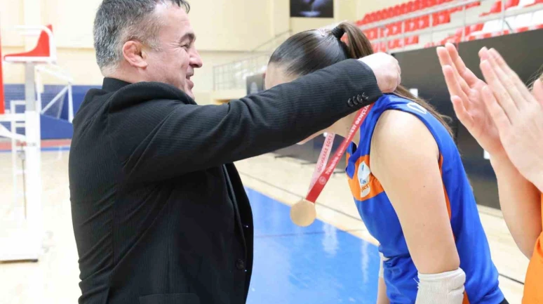 Bilecik’te Genç A Voleybol Grup Müsabakaları Sona Erdi