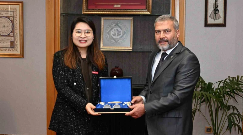 Çinli Heyet ve Anadolu Üniversitesi’nden Kültürel Diyalog